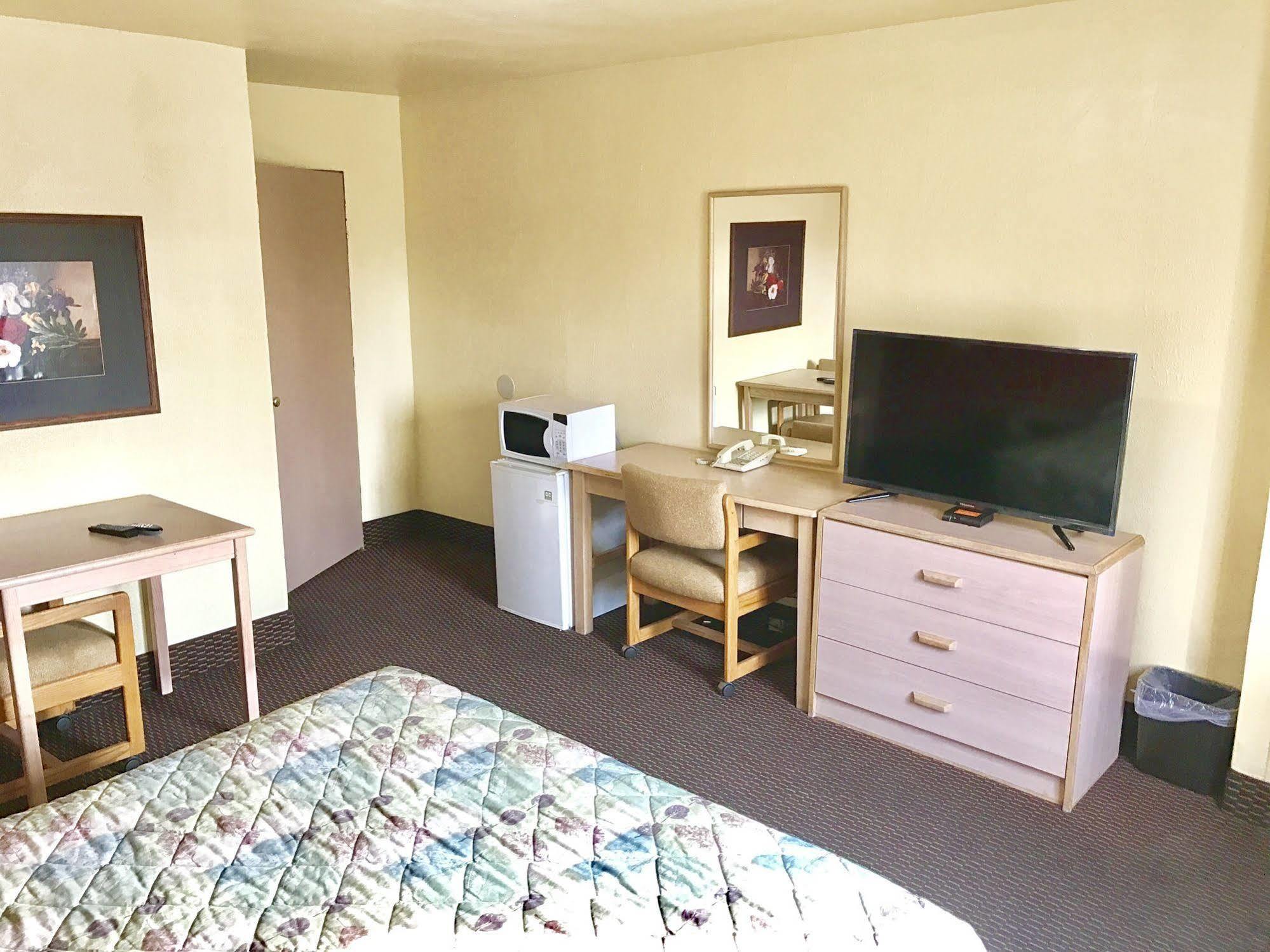 Travelers Inn Motel セイラム エクステリア 写真
