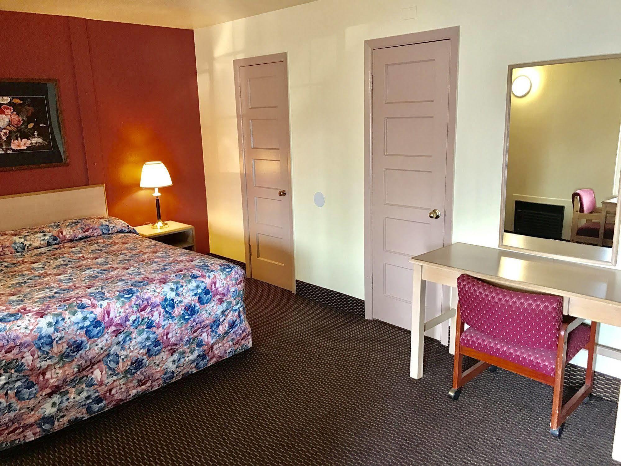 Travelers Inn Motel セイラム エクステリア 写真